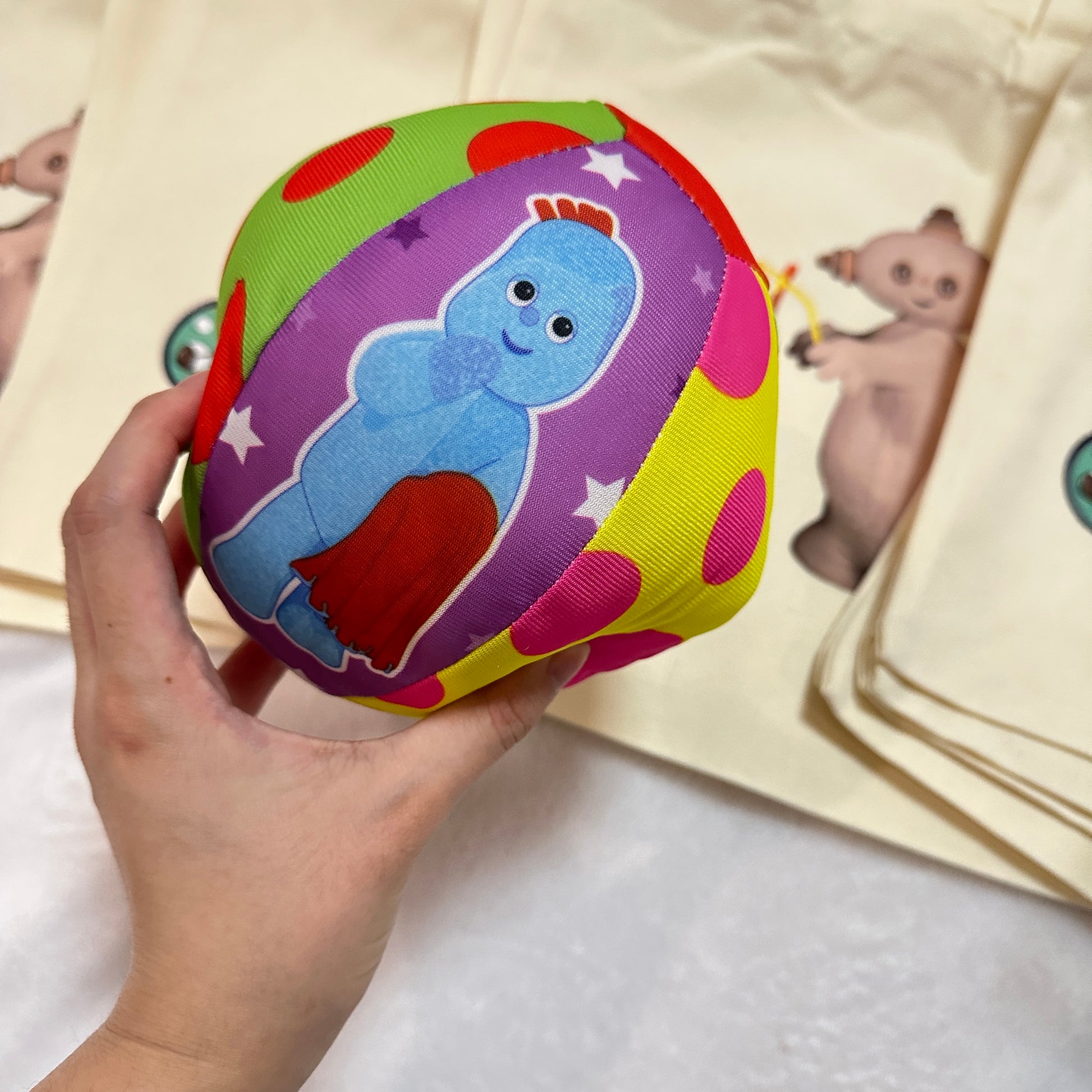 in the night garden ball(no sound) - kikigoods