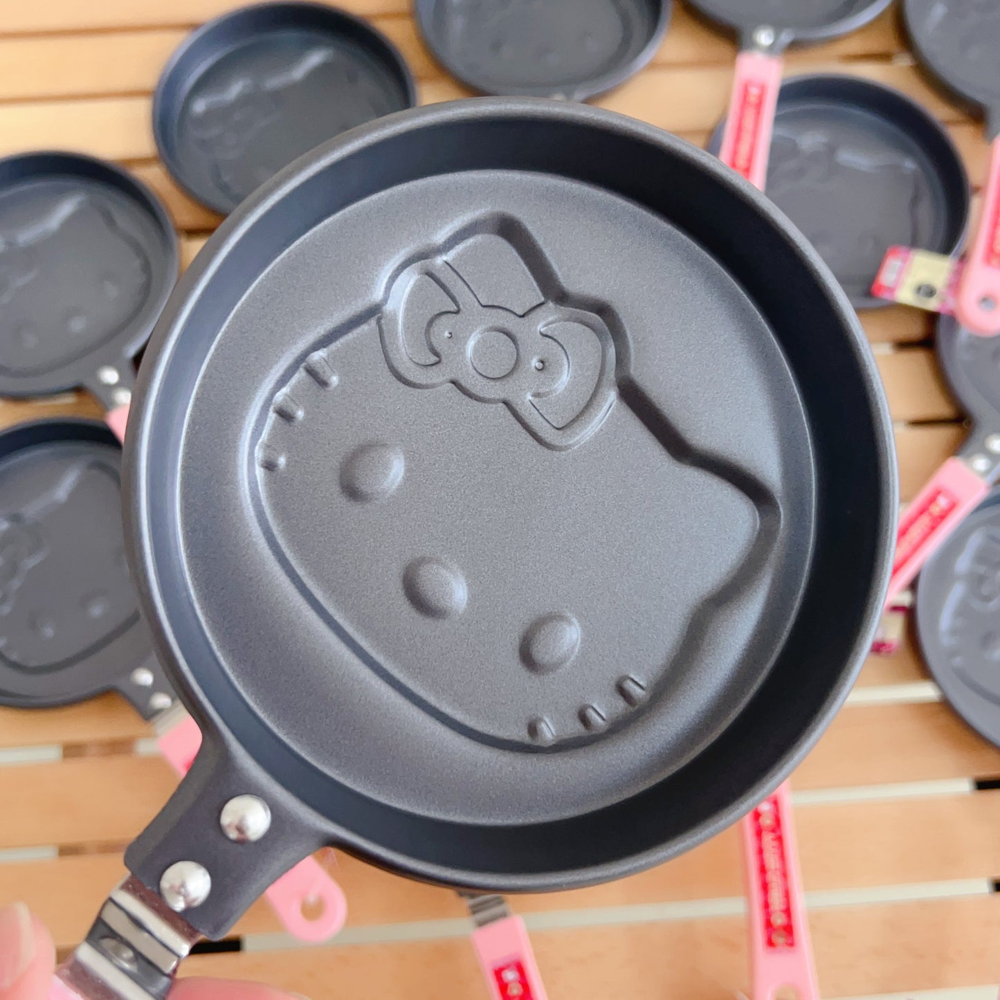 Hellokitty Mini Pancakes Maker Egg Frying Pan Pancake Pan Maker Cute Nonstick Cooking Cookware Mini Cartoon Saucepan Egg Frying Pan Breakfast Maker Omelette Pan