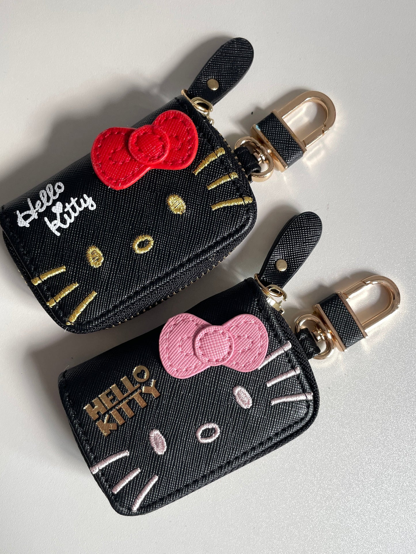 Hellokitty Cute Car Key Case for Girls and Women, Genuine Leather Embroidered Car Smart Key Chain Keychain Holder
