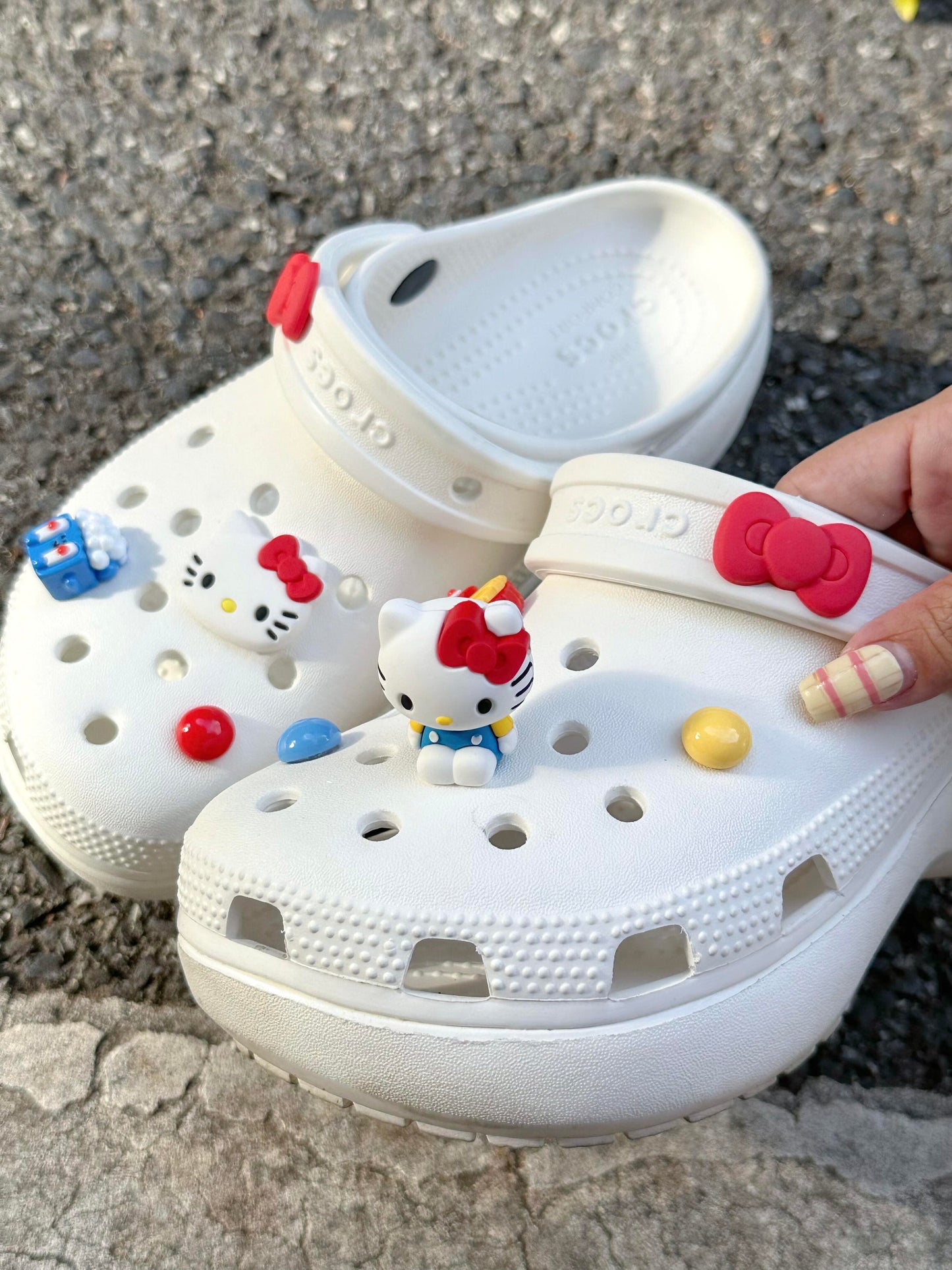 Hellokitty Charms Cute Pack Pins Shoe Decoration Croc Accessories for Croc Bags Clogs Slides
