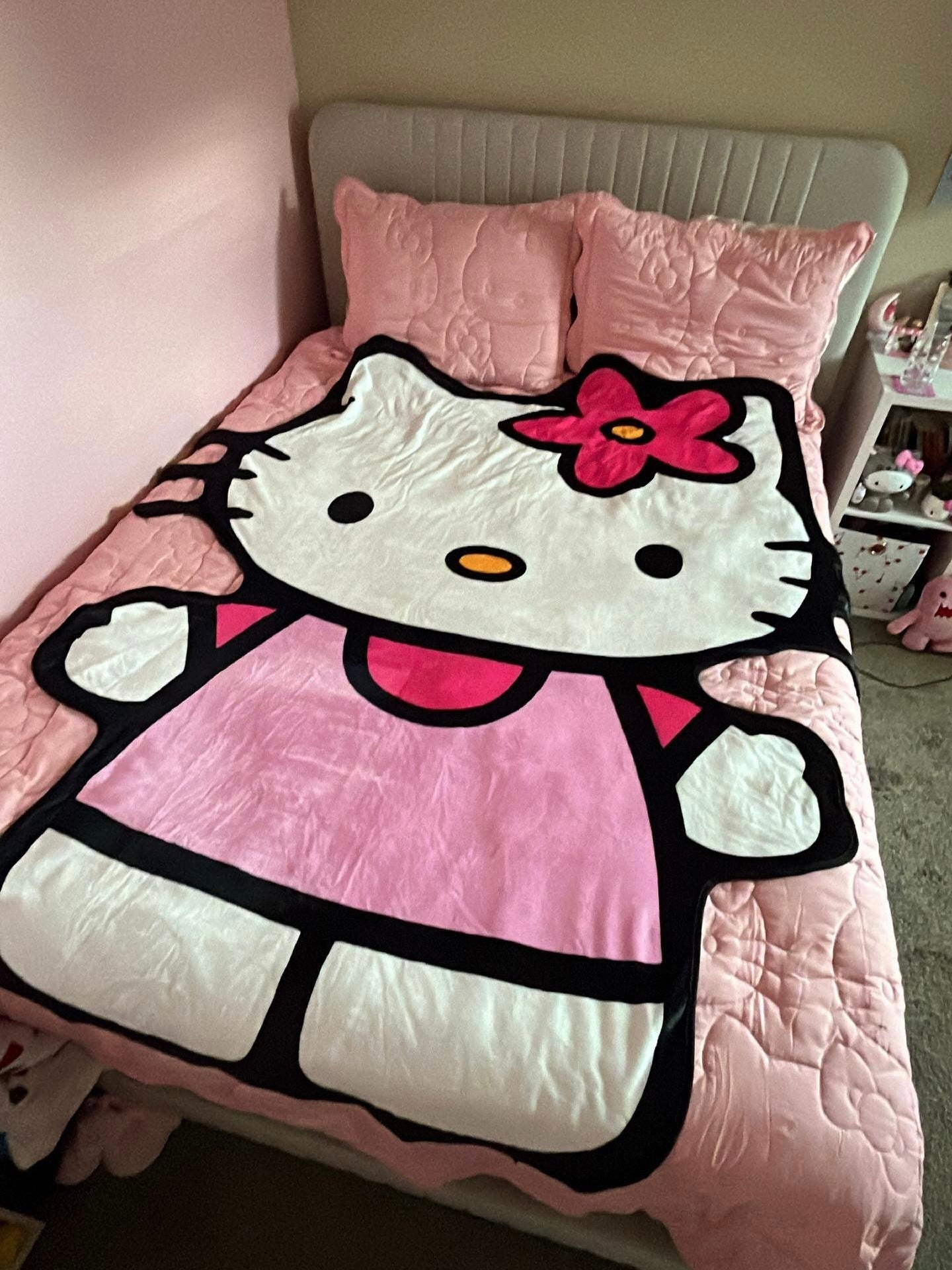 Hellokitty Shape Blanket Flannel Throw Blanket Cute Blanket Lightweight Super Soft Cozy for Bed Kids Adult Gift - kikigoods