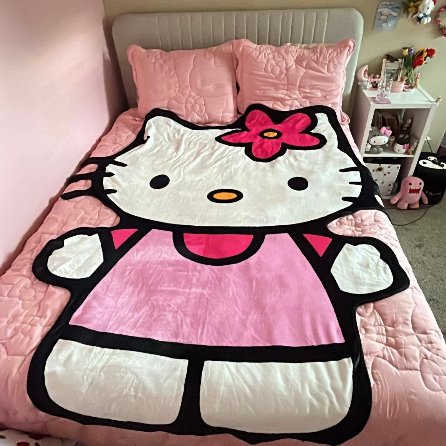 Hellokitty Shape Blanket Flannel Throw Blanket Cute Blanket Lightweight Super Soft Cozy for Bed Kids Adult Gift - kikigoods