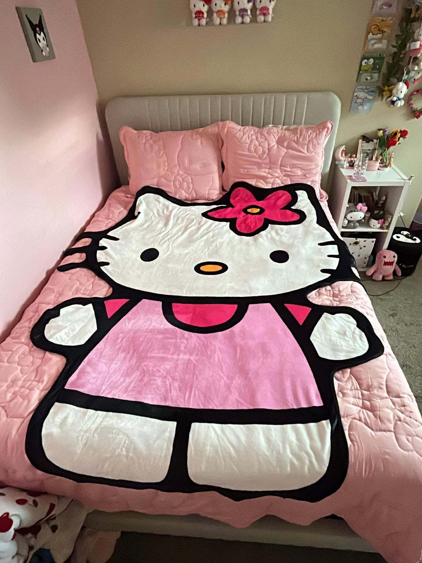 Hellokitty Shape Blanket Flannel Throw Blanket Cute Blanket Lightweight Super Soft Cozy for Bed Kids Adult Gift - kikigoods