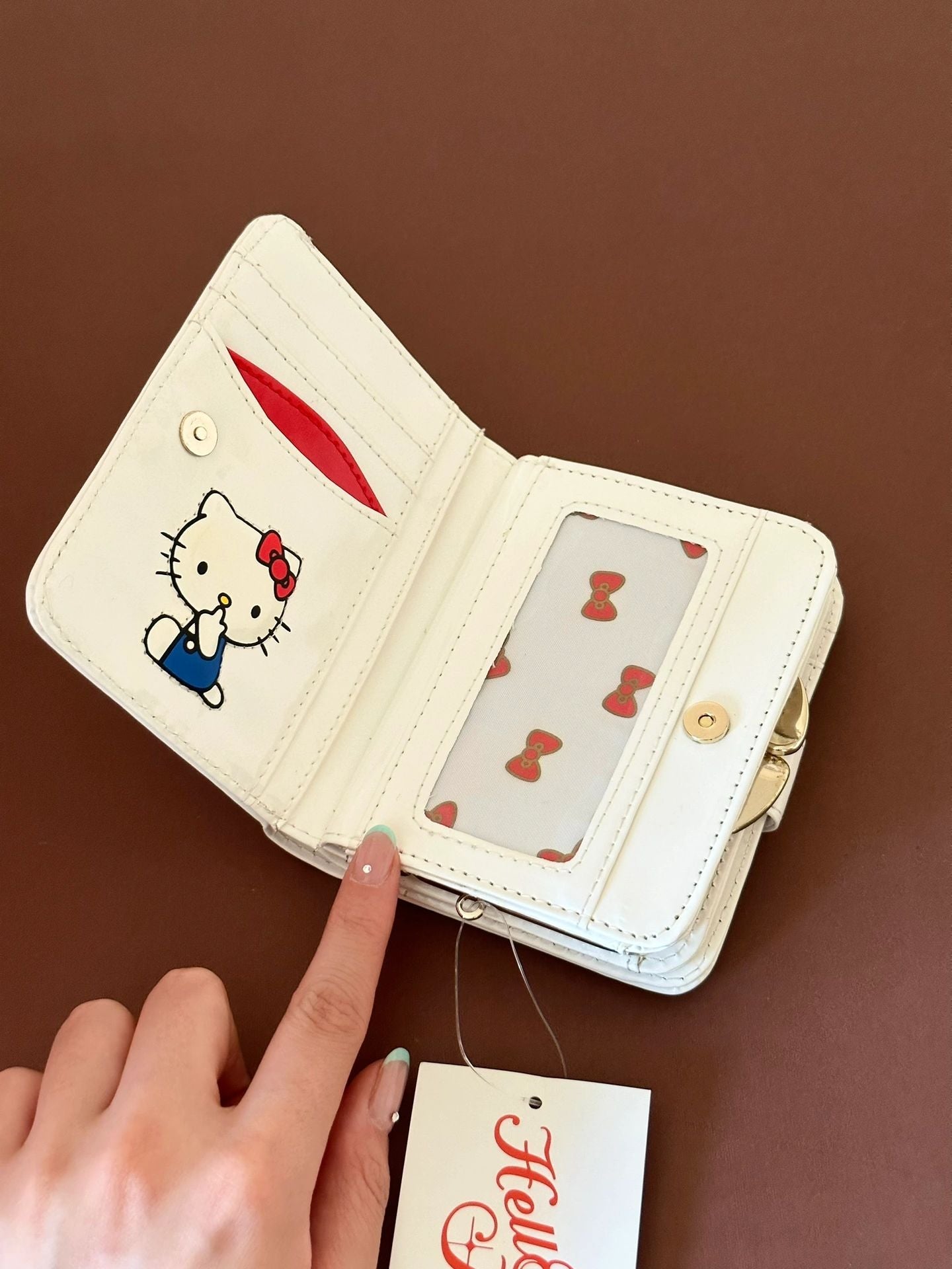Sanrio Hello Kitty Vintage Flap Wallet - kikigoods
